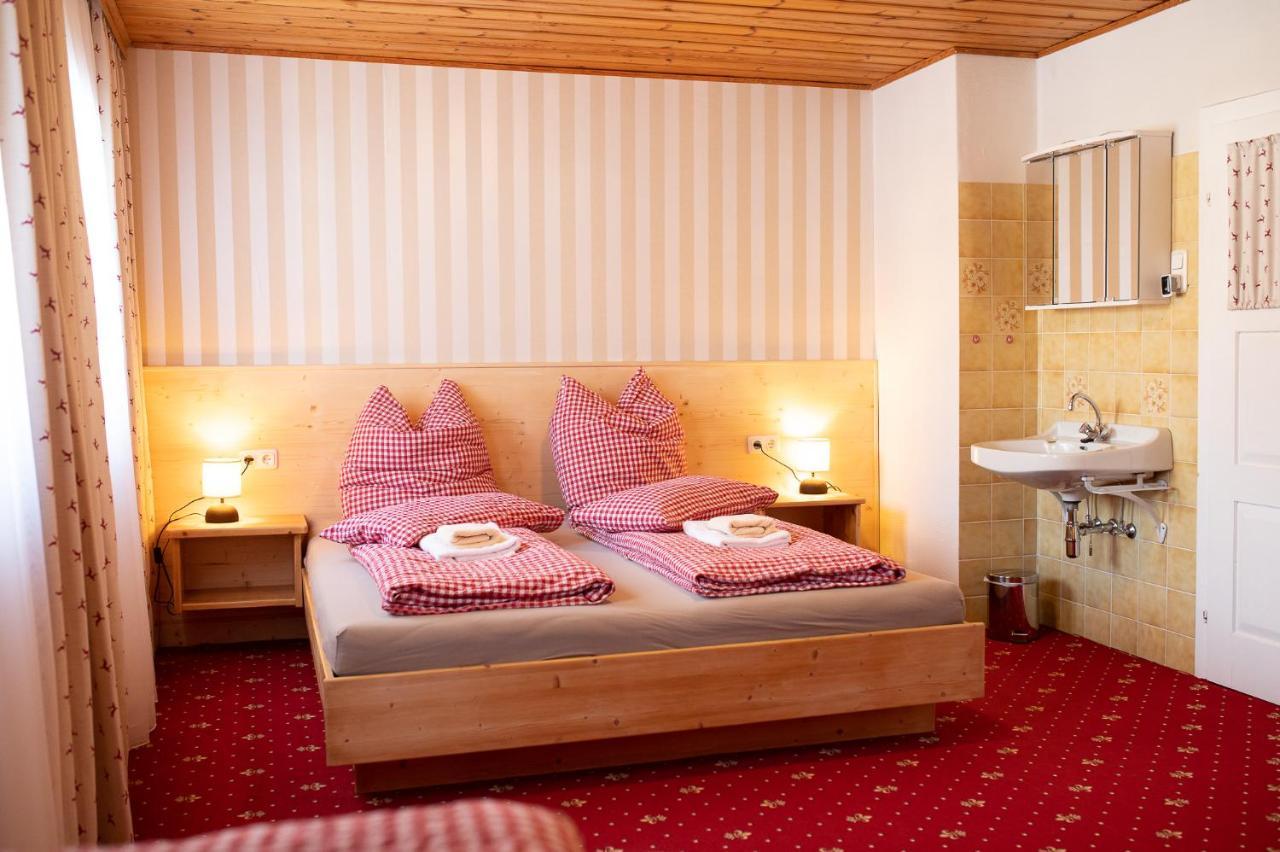 Roesslgut Bed & Breakfast Zederhaus Exterior photo